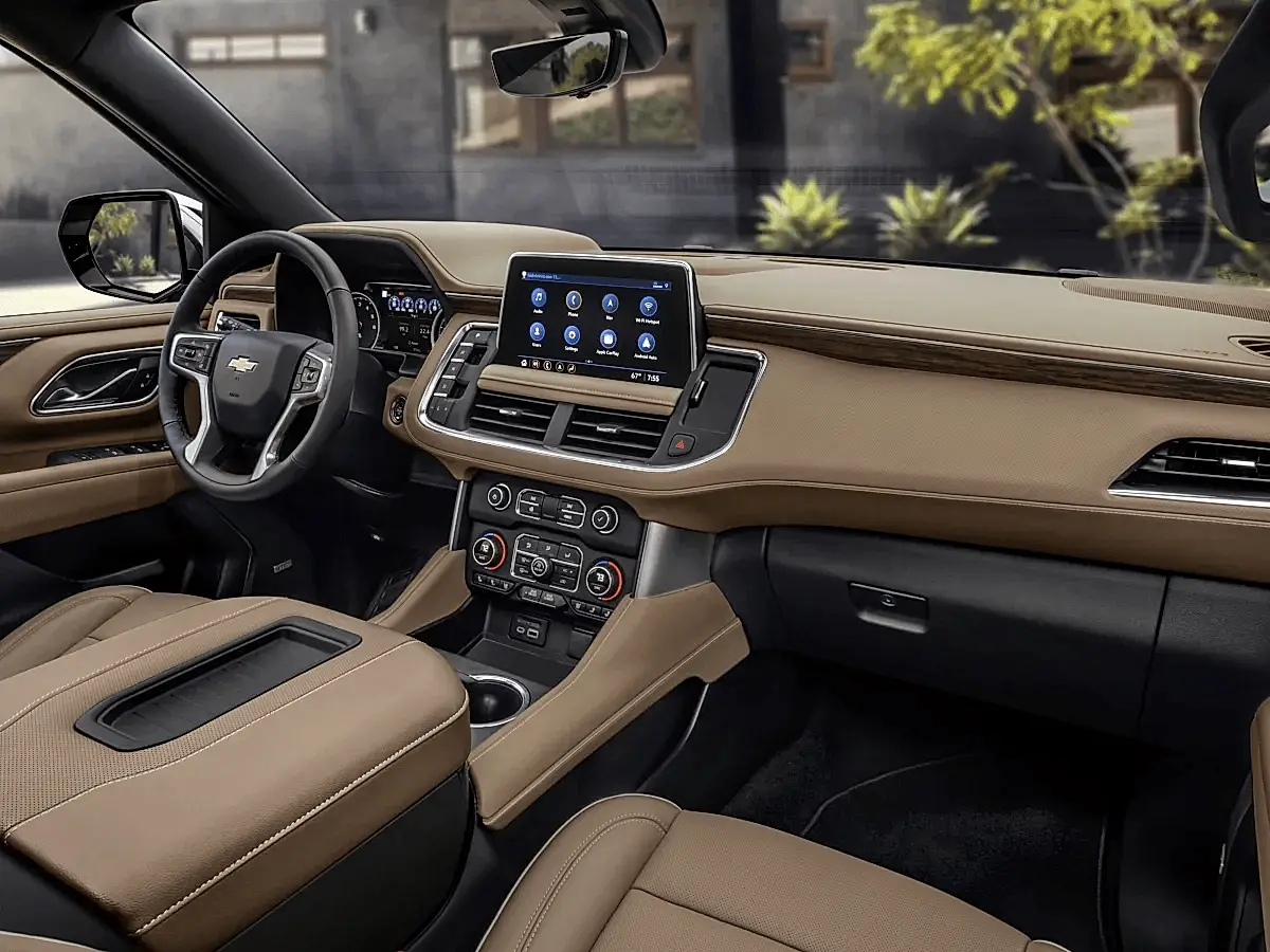 Chevrolet Suburban 2025 photo 2